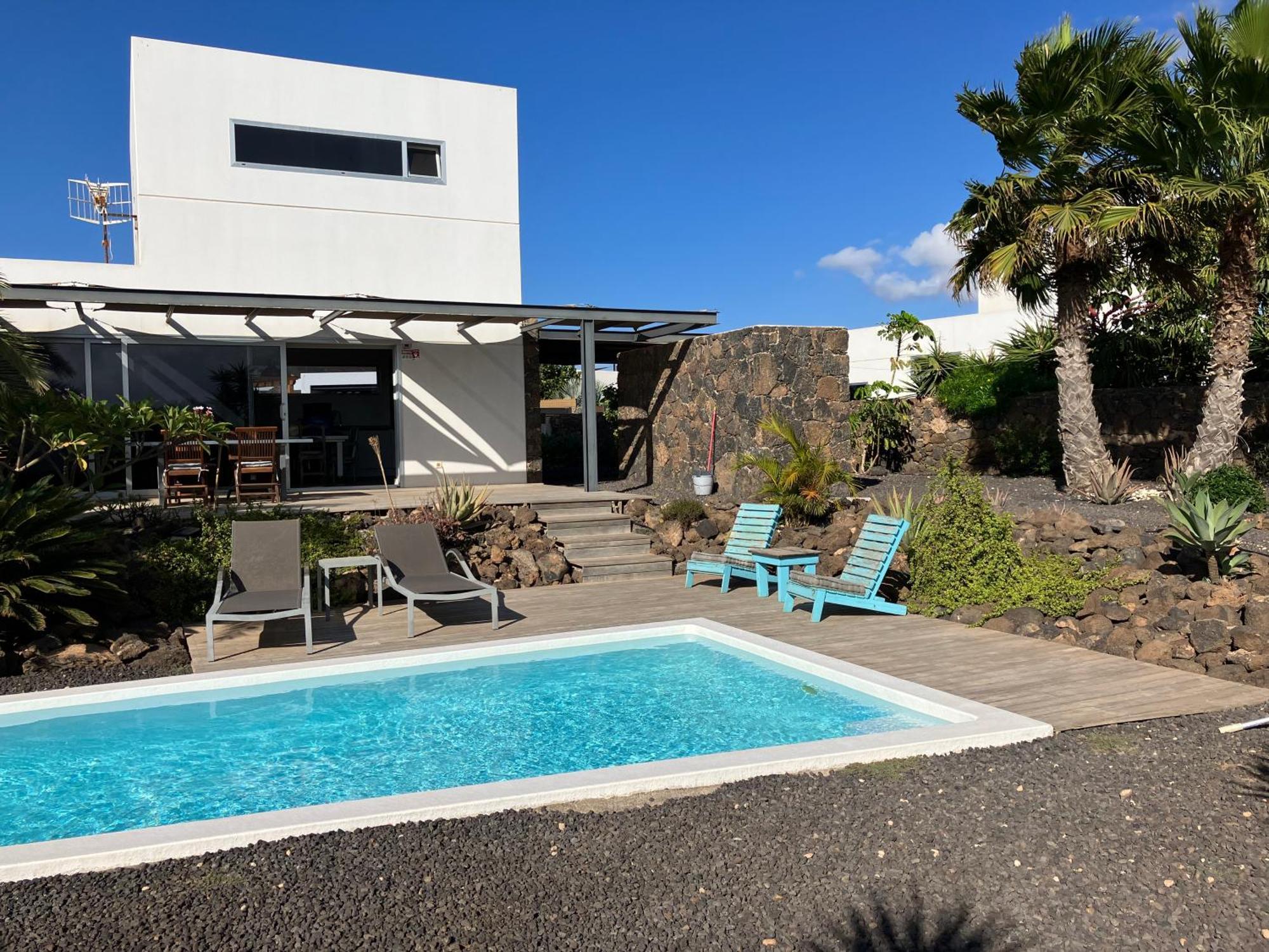 Majanicho Rock - Villa With Heated Pool Lajares Exterior photo